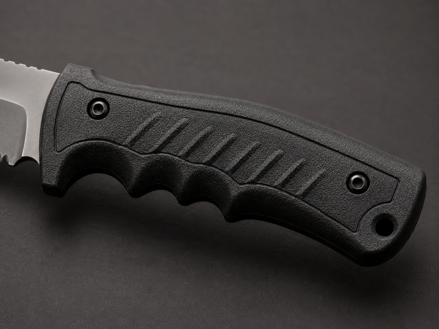 Close-up display of TPR rubber knife handle material