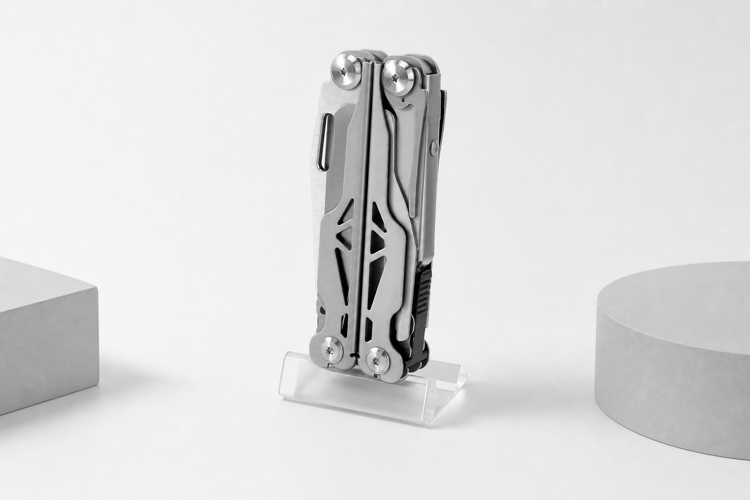 custom EDC multi-tool ergonomics and lock design
