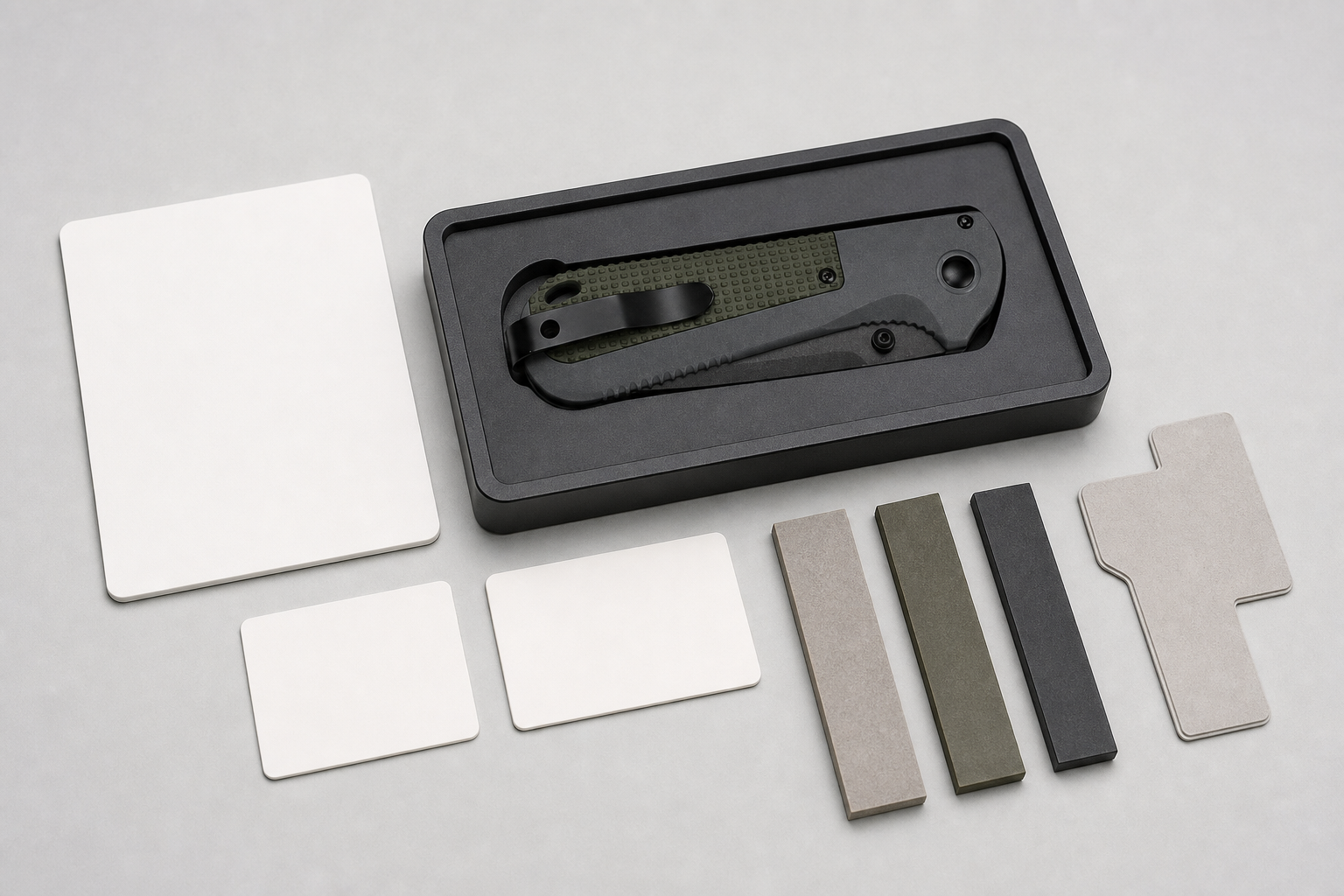 EDC folding knife blade shape size lock style