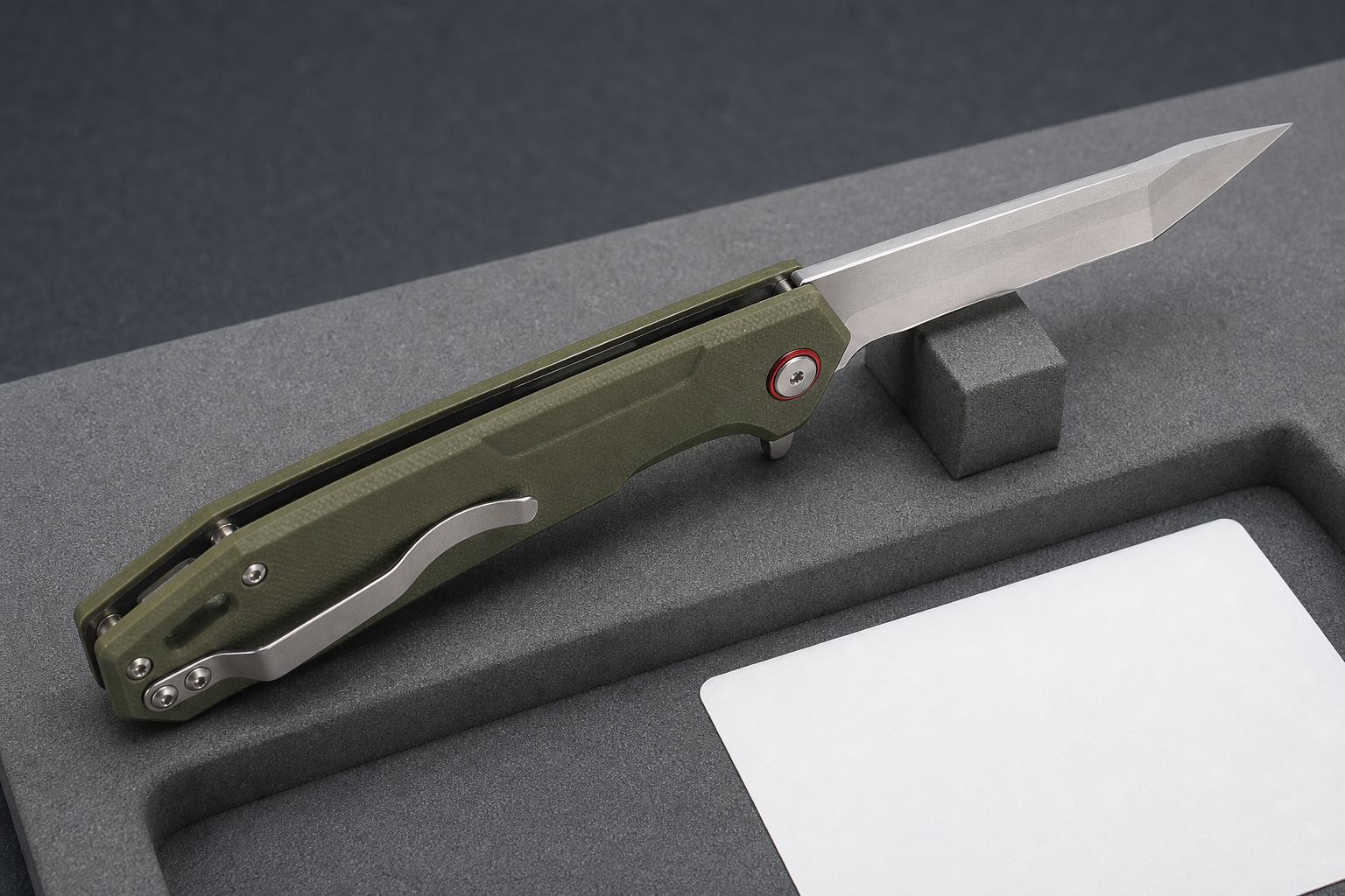 folding pocket knife lock pivot opening feature review